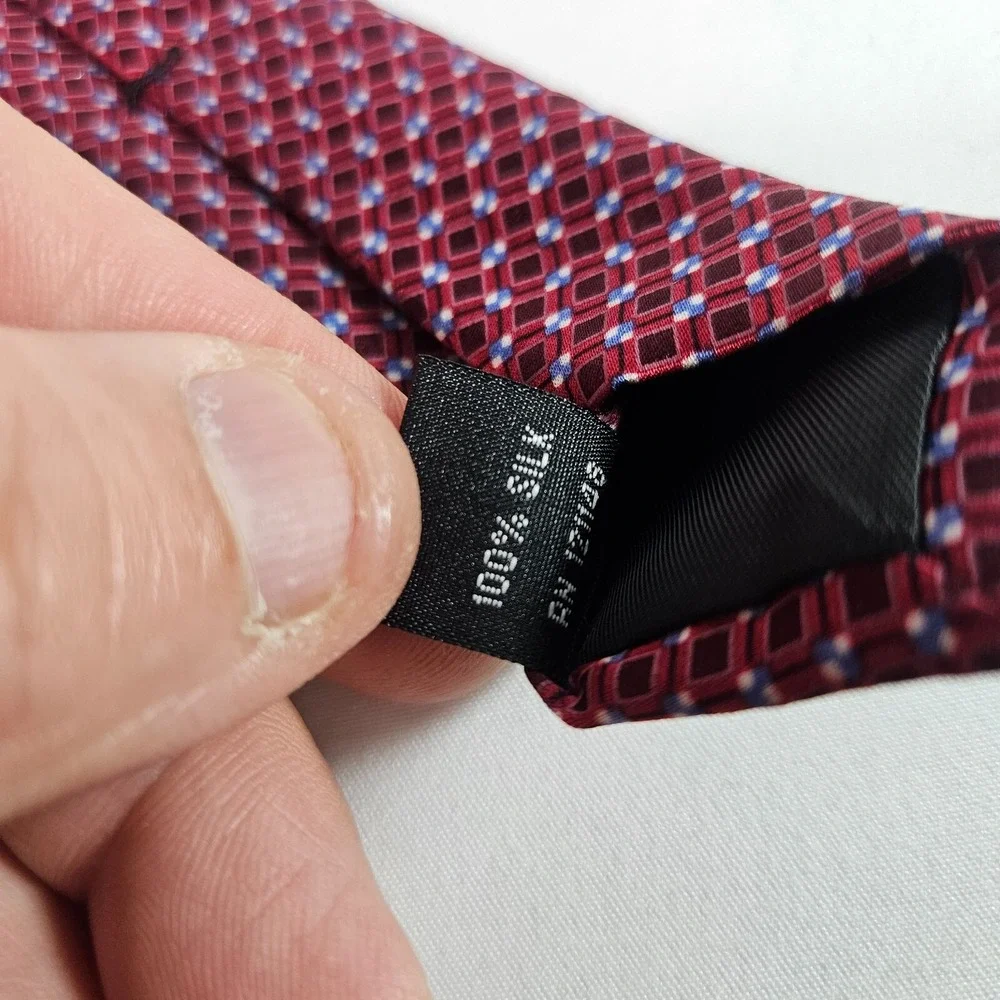 Perry Ellis Portfolio 100% Silk Tie‎ Geometric Red 3.5